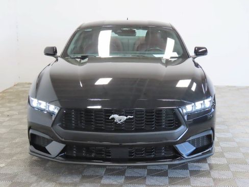 Used 2025 Ford Mustang Premium RWD image 2