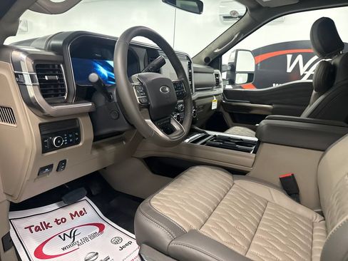 New 2026 Ford F250 Platinum w/ Platinum Plus Package AWD/4WD image 11
