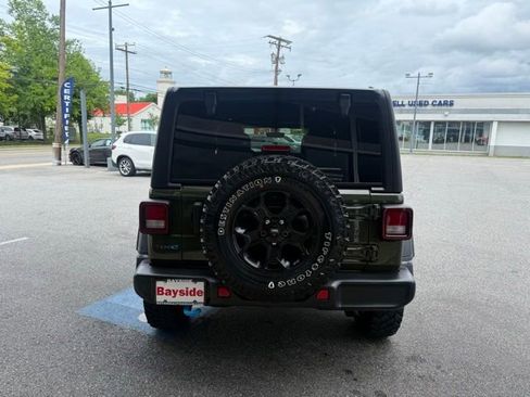 Used 2023 Jeep Wrangler Unlimited w/ Cold Weather Group AWD/4WD image 10