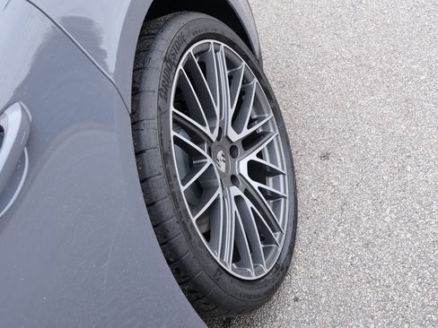 New 2026 Porsche Panamera image 37