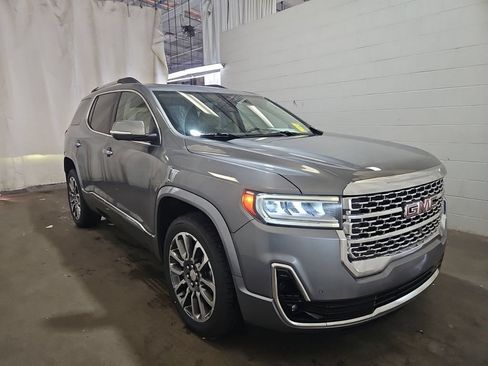 Used 2021 GMC Acadia Denali w/ Denali Technology Package AWD/4WD image 3
