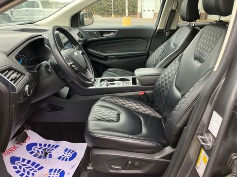 Used 2024 Ford Edge Titanium AWD/4WD image 18
