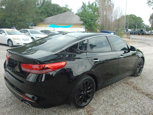 Used 2018 Kia Optima LX w/ 17" Alloy Wheels Package FWD image 5