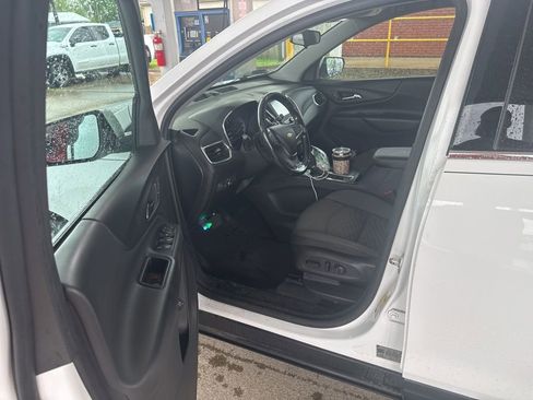 Used 2018 Chevrolet Equinox LT FWD image 5