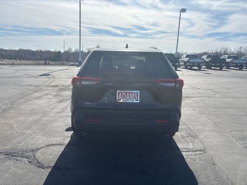 Used 2025 Toyota RAV4 XLE Premium w/ Weather Package image 7