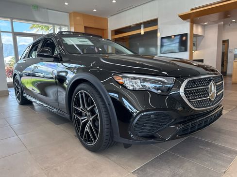 Used 2025 Mercedes-Benz E 450 4MATIC All-Terrain Wagon image 3