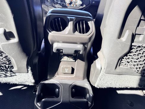 Used 2020 Jeep Gladiator Rubicon image 21