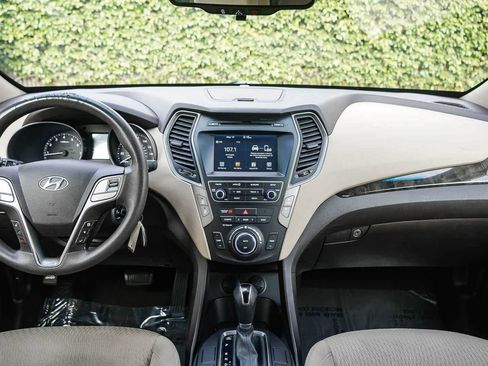 Used 2017 Hyundai Santa Fe Sport FWD image 12