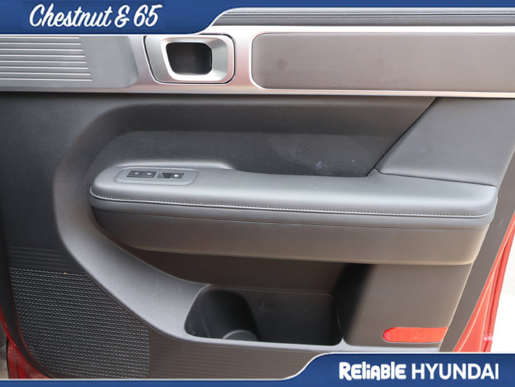 Used 2025 Hyundai Santa Fe SEL AWD/4WD image 8
