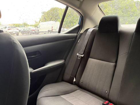 Used 2025 Nissan Sentra SV FWD image 32