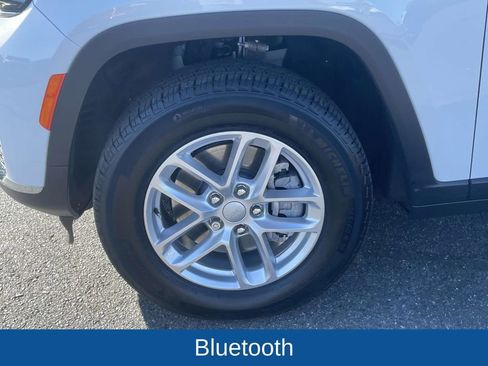 Certified 2025 Jeep Grand Cherokee L Laredo image 12