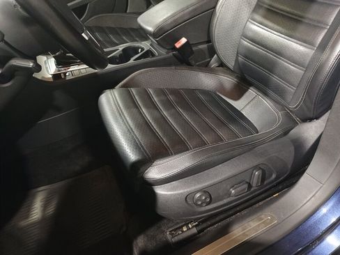 Used 2014 Volkswagen CC Sport FWD image 16