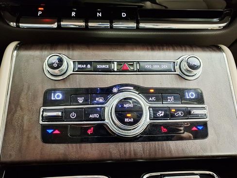 Used 2020 Lincoln Aviator Reserve w/ Class IV Trailer Tow Package image 20