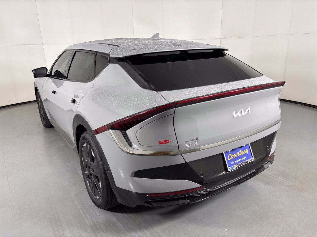 New 2026 Kia EV6 Wind RWD image 6