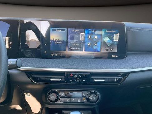 New 2026 Nissan Kicks SV w/ SV Premium Package image 6