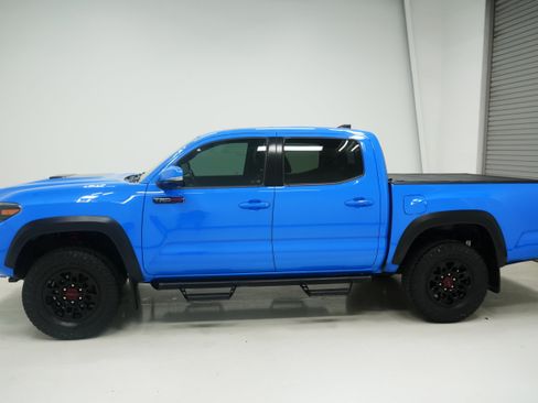 Used 2019 Toyota Tacoma TRD Pro AWD/4WD image 6