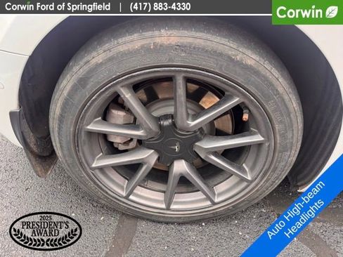 Used 2021 Tesla Model 3 Standard Range Plus image 8