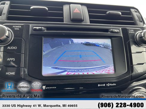 Used 2018 Toyota 4Runner TRD Off-Road Premium w/ Convenience Package AWD/4WD image 23