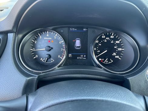 Used 2018 Nissan Rogue SV AWD/4WD image 27