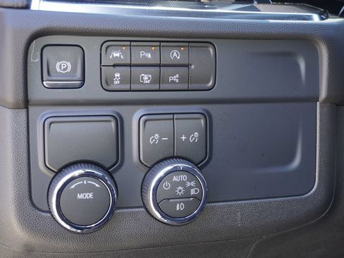 Used 2026 Chevrolet Tahoe RST RWD image 17