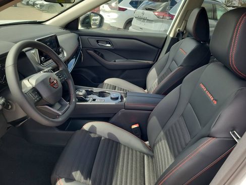 New 2026 Nissan Rogue SV AWD/4WD image 8