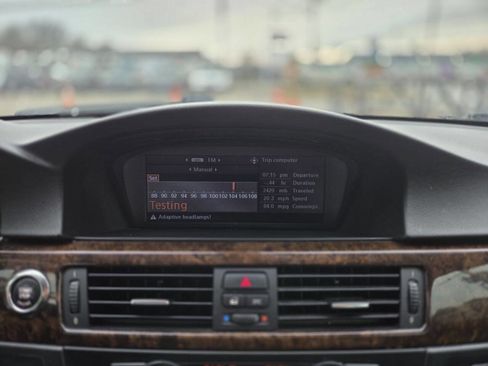 Used 2008 BMW 328i Convertible image 16