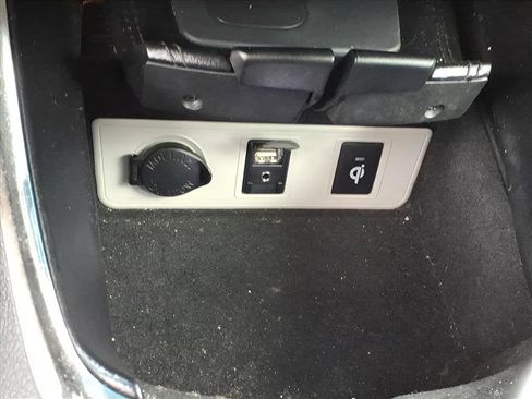 Used 2016 Toyota Avalon Limited image 21