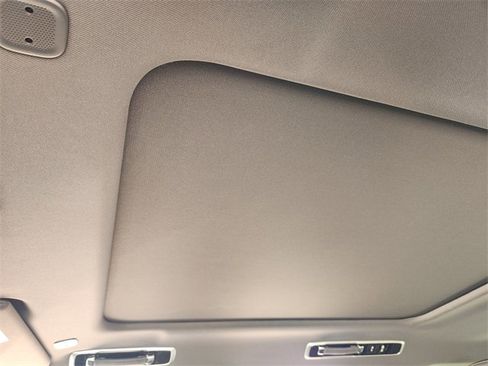 Used 2023 Land Rover Range Rover SE image 24