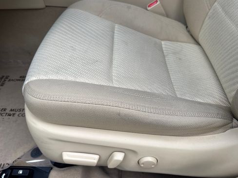 Used 2015 Toyota Camry LE image 14