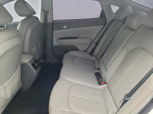 Used 2016 Kia Optima EX w/ Premium Package image 18