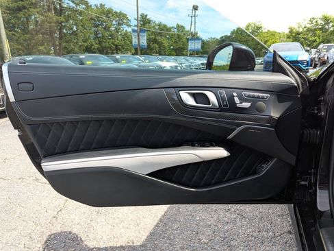Used 2016 Mercedes-Benz SL 63 AMG image 12