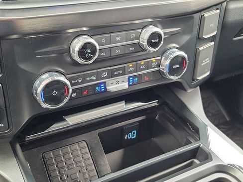 Used 2023 Ford F250 Lariat w/ Lariat Ultimate Package AWD/4WD image 27
