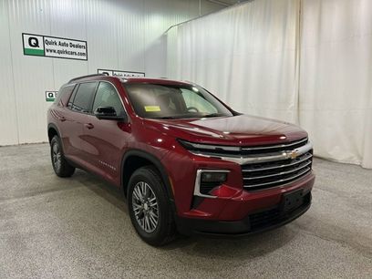 Certified 2025 Chevrolet Traverse LT w/ Driver Confidence Package