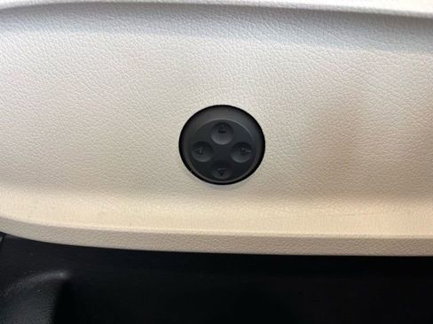 Certified 2026 Mercedes-Benz GLB 250 4MATIC image 27