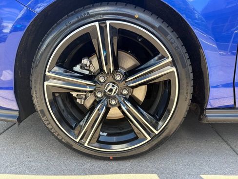 Used 2024 Honda Accord Sport image 11