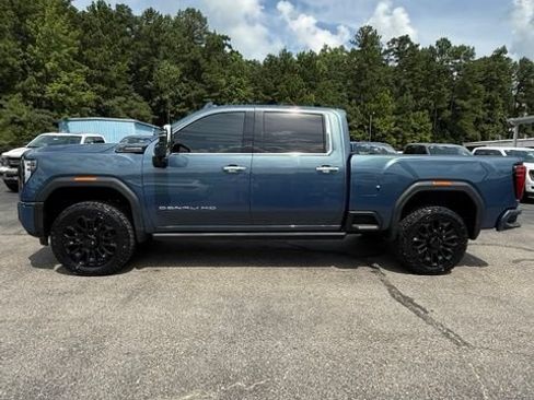 Used 2025 GMC Sierra 2500 Denali Ultimate AWD/4WD image 1