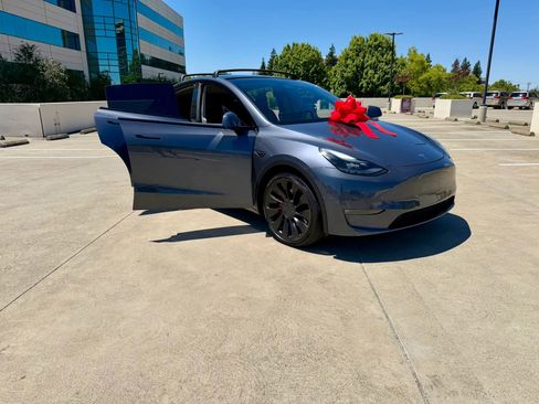 Used 2022 Tesla Model Y Performance AWD/4WD image 44