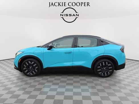 New 2026 Nissan Leaf Platinum+ FWD image 2