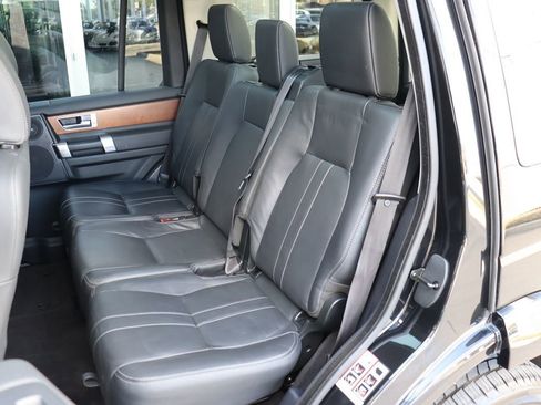 Used 2016 Land Rover LR4 HSE Silver Edition image 40