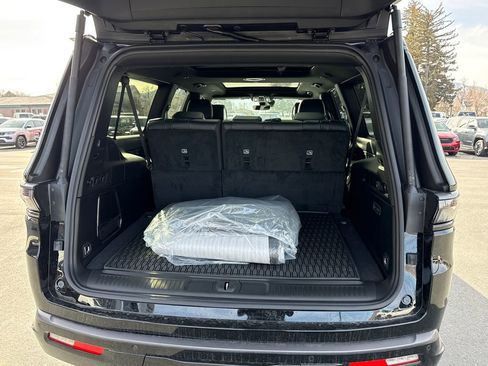 New 2026 Jeep Grand Wagoneer L Limited image 14