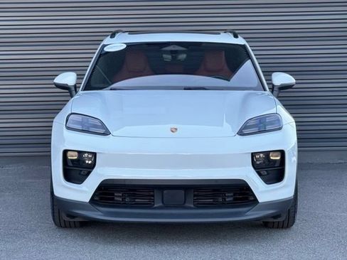 Used 2025 Porsche Macan 4 Electric AWD/4WD image 10