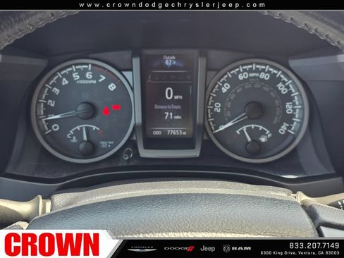 Used 2018 Toyota Tacoma TRD Sport w/ TRD Premium Sport Package AWD/4WD image 29