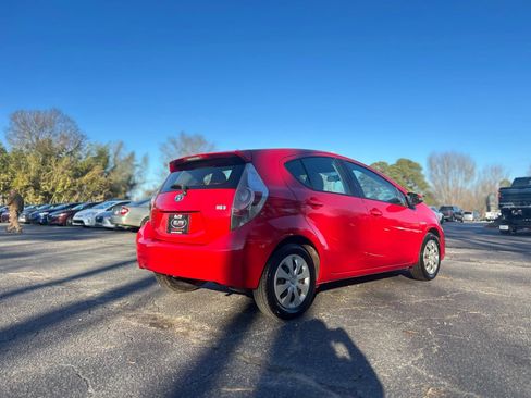 Used 2013 Toyota Prius C Two image 6