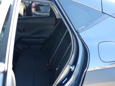 Used 2025 Hyundai Kona SEL image 18