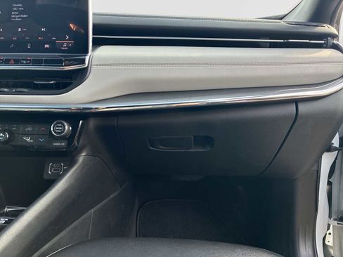 Used 2024 Jeep Compass Limited image 28