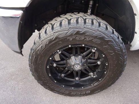 Used 2014 RAM 2500 Laramie w/ Protection Group image 12