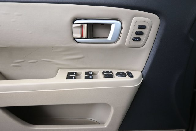 Used 2010 Honda Pilot Touring image 26