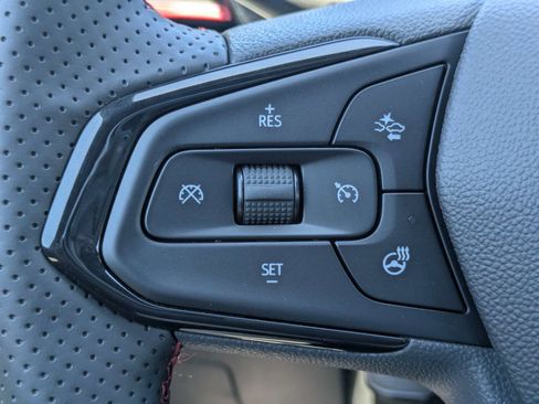 New 2026 Chevrolet Trax RS w/ Sunroof Package FWD image 15