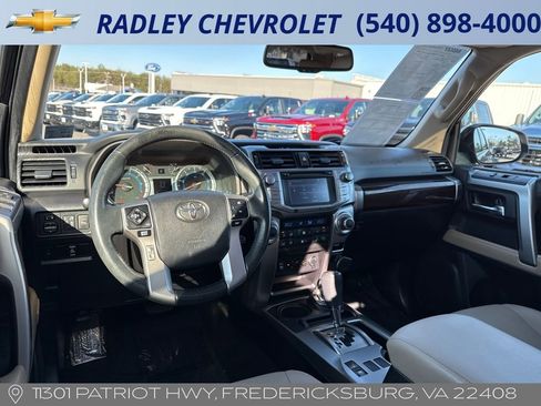 Used 2015 Toyota 4Runner Limited image 22