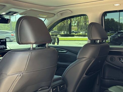 Used 2025 Honda Pilot Touring image 20